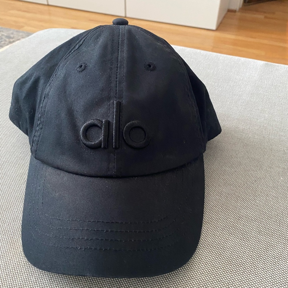 ALO Yoga Black Cap